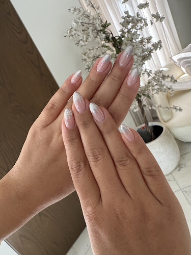 Nail lounge new cairo