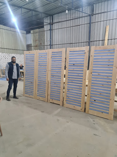 Huge Wood