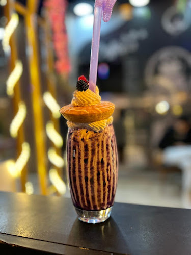 Drinks Night Cafe