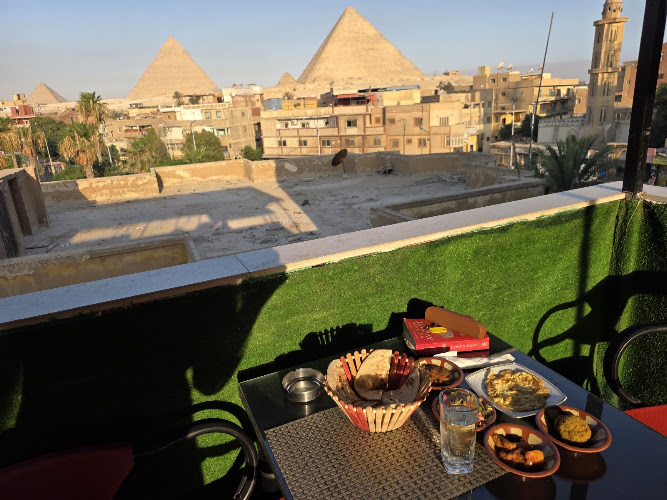 Master kings of the pyramids and Sphinx
