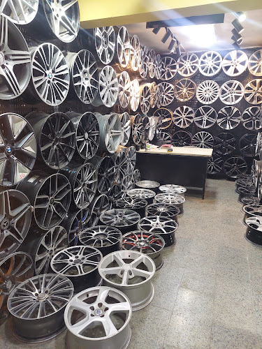 Al-Mustafa Tires and Batteries