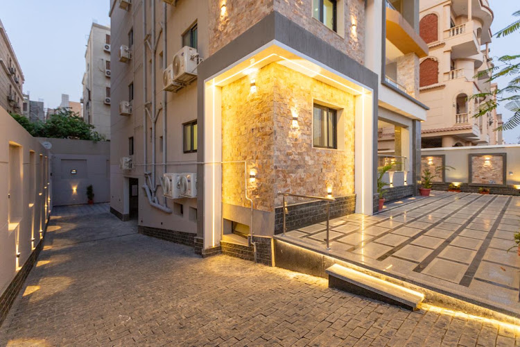 Homtel Residence AUC