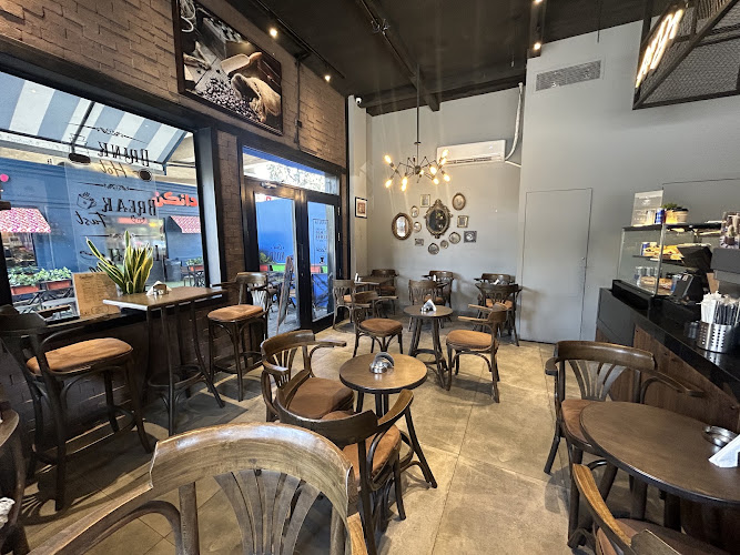 Roasters Coffee house and Tea time