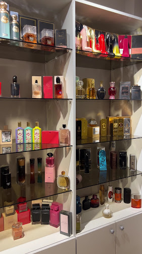 عطور فاخرة