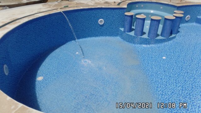 swimming-pools-company-cairo-mosaic-pool-step-feature-detail