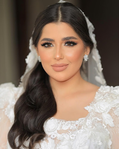 آية كامل، خبيرة تجميل