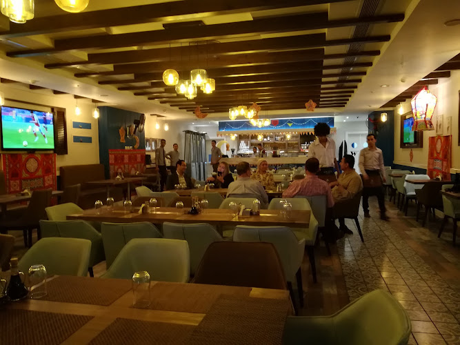 مطعم يوناني