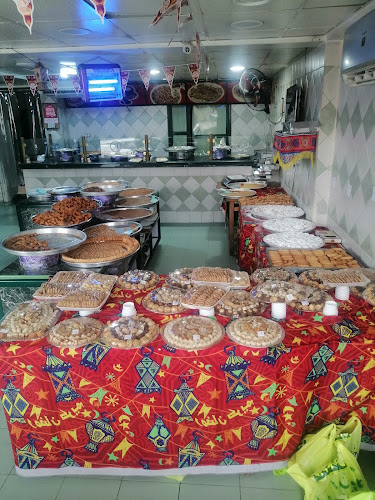 محل حلويات عرفات