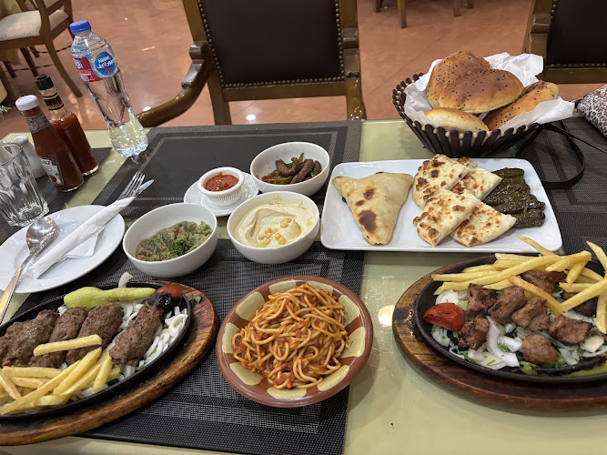 مطعم ليالي لبنان