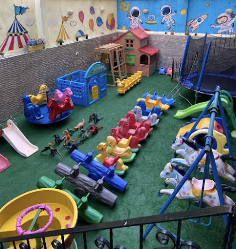 حضانة الزينة الدولية النموذجية المتميزة